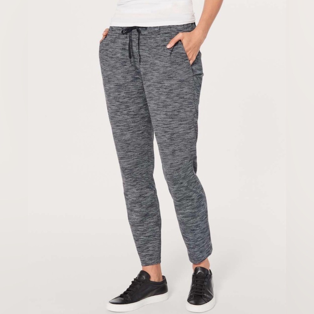 Lululemon On The Fly Pant *28" Wee Are From Space Black Slate / Black Size 6
